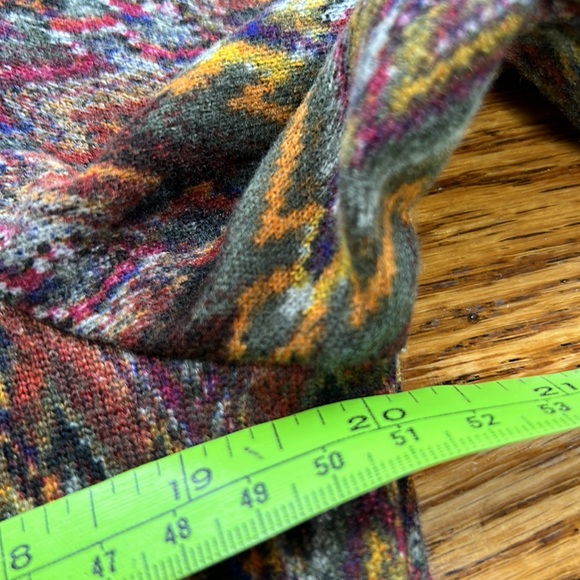 Tacera bell sleeve shift dress.  Size Large.  Green, gold, purple. Fall colors. - Picture 10 of 12